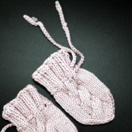 Soft Plum Color Baby Knit Set Scratch Mittens Baby Socks Newborn